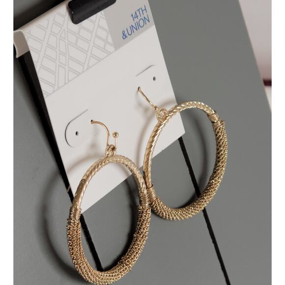 Textured Gold Tone Large Hoop Earrings NWT Nordstrom Rack 14th & Union 2" - Picture 4 of 7